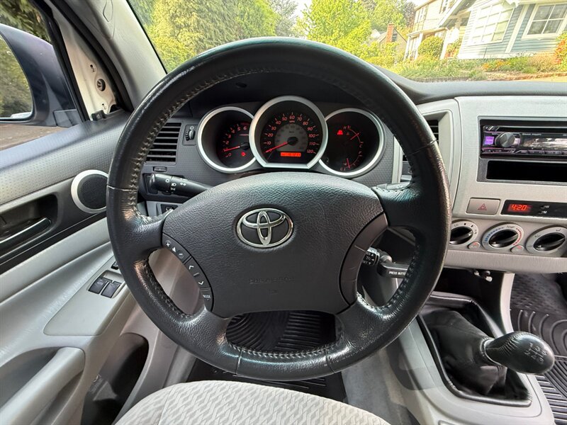 2011 Toyota Tacoma SR5 - Photo 21 - Portland, OR 97202