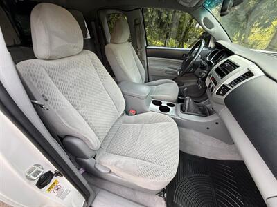 2011 Toyota Tacoma SR5 - Photo 14 - Portland, OR 97202