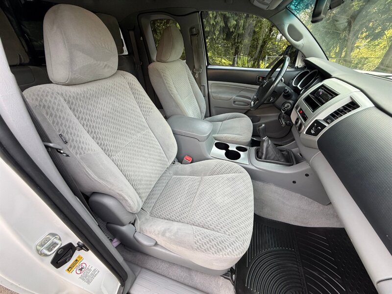 2011 Toyota Tacoma SR5 - Photo 14 - Portland, OR 97202