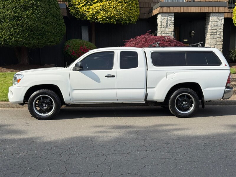 2011 Toyota Tacoma SR5 - Photo 2 - Portland, OR 97202