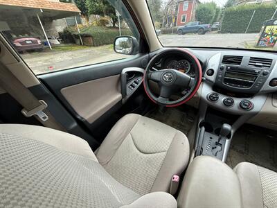 2006 Toyota RAV4 4dr SUV   - Photo 19 - Portland, OR 97202