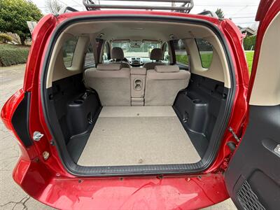 2006 Toyota RAV4 4dr SUV   - Photo 9 - Portland, OR 97202