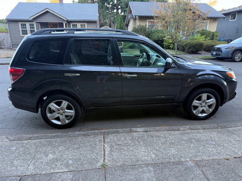 2010 Subaru Forester 2.5X Premium - Photo 6 - Portland, OR 97202