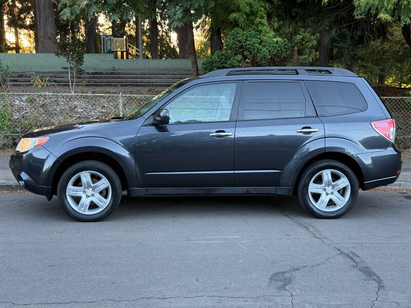 2010 Subaru Forester 2.5X Premium - Photo 2 - Portland, OR 97202