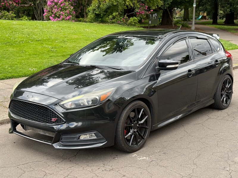 2015 Ford Focus ST - Photo 1 - Portland, OR 97202