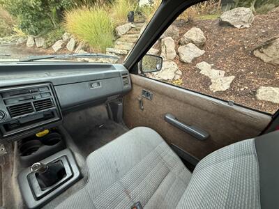 1990 Mazda B2200   - Photo 11 - Portland, OR 97202