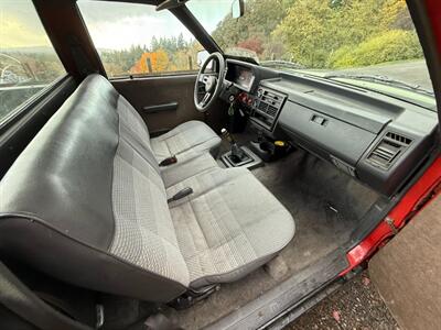 1990 Mazda B2200   - Photo 14 - Portland, OR 97202