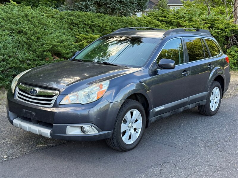 2011 Subaru Outback 2.5i Premium - Photo 1 - Portland, OR 97202