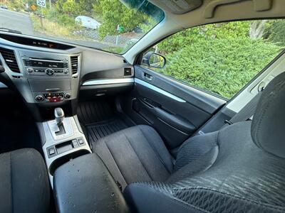 2011 Subaru Outback 2.5i Premium   - Photo 19 - Portland, OR 97202