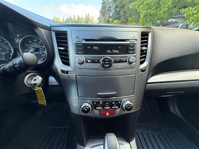 2011 Subaru Outback 2.5i Premium   - Photo 17 - Portland, OR 97202