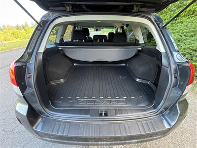 2011 Subaru Outback 2.5i Premium   - Photo 8 - Portland, OR 97202
