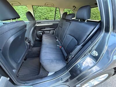 2011 Subaru Outback 2.5i Premium   - Photo 15 - Portland, OR 97202