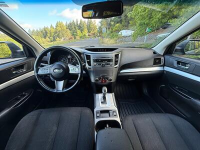 2011 Subaru Outback 2.5i Premium   - Photo 16 - Portland, OR 97202
