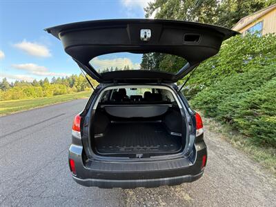2011 Subaru Outback 2.5i Premium   - Photo 7 - Portland, OR 97202