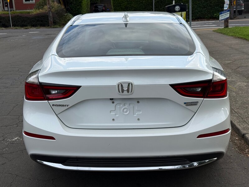 2020 Honda Insight Touring - Photo 5 - Portland, OR 97202