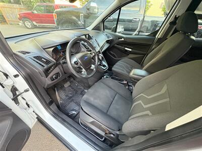 2015 Ford Transit Connect XLT   - Photo 8 - Portland, OR 97202