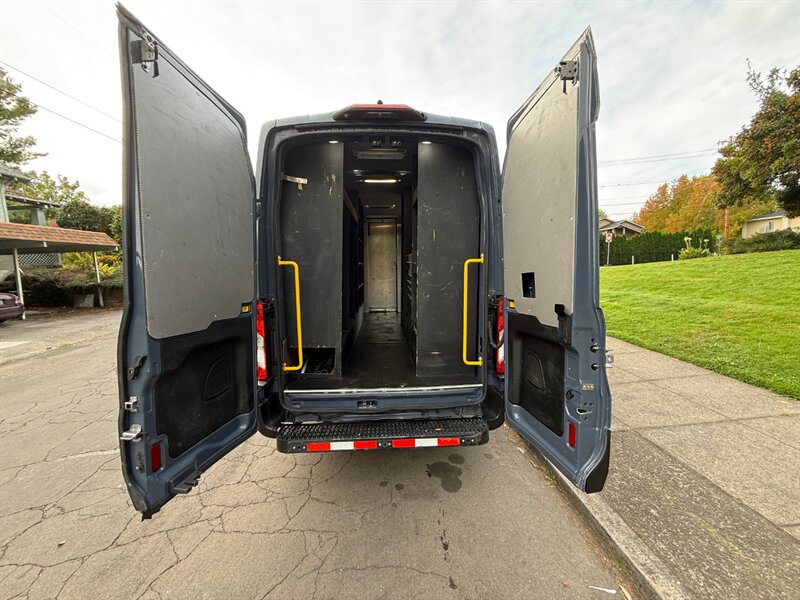 2020 Ford Transit 250 - Photo 13 - Portland, OR 97202