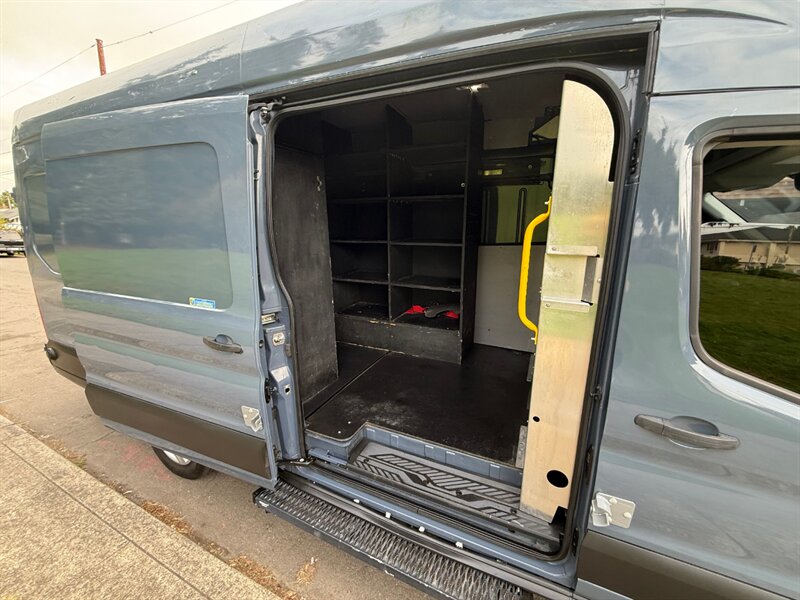 2020 Ford Transit 250 - Photo 12 - Portland, OR 97202