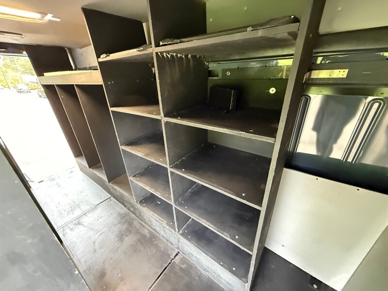 2020 Ford Transit 250 - Photo 17 - Portland, OR 97202