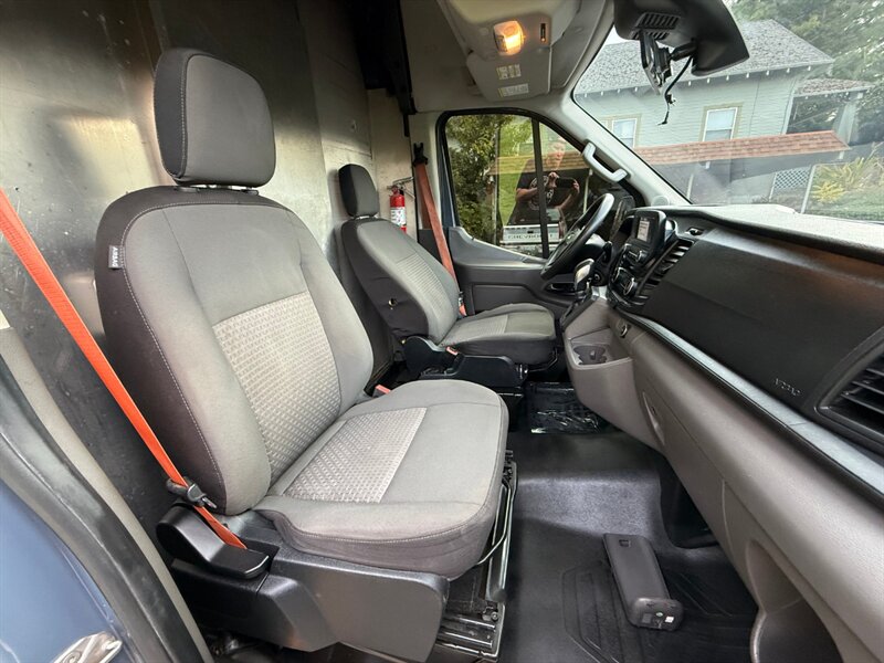 2020 Ford Transit 250 - Photo 11 - Portland, OR 97202