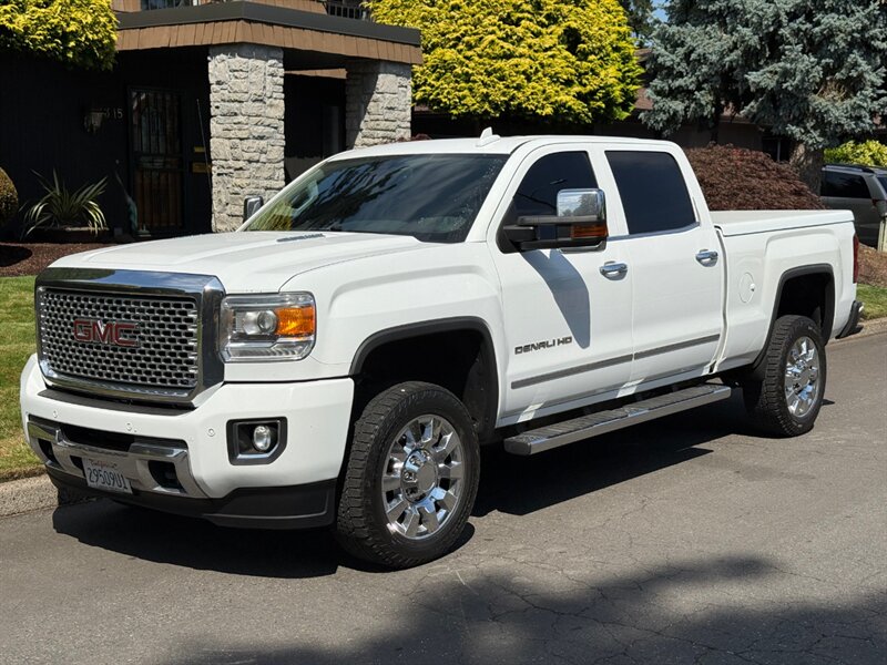 2015 GMC Sierra 2500 Denali - Photo 1 - Portland, OR 97202