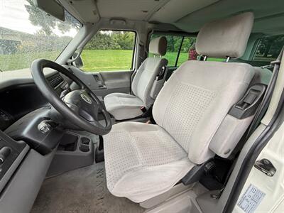 2001 Volkswagen EuroVan GLS   - Photo 9 - Portland, OR 97202