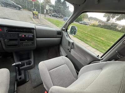 2001 Volkswagen EuroVan GLS   - Photo 17 - Portland, OR 97202