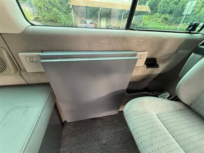 2001 Volkswagen EuroVan GLS   - Photo 13 - Portland, OR 97202