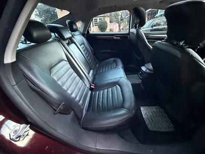 2013 Ford Fusion Hybrid SE   - Photo 12 - Portland, OR 97202