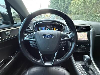 2013 Ford Fusion Hybrid SE   - Photo 18 - Portland, OR 97202