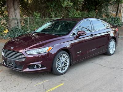 2013 Ford Fusion Hybrid SE   - Photo 1 - Portland, OR 97202