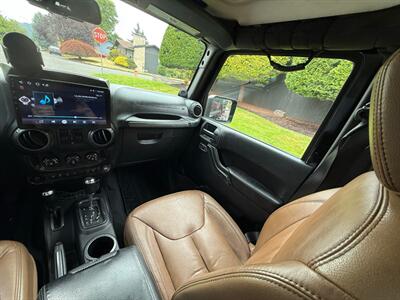 2013 Jeep Wrangler Unlimited Sahara   - Photo 21 - Portland, OR 97202