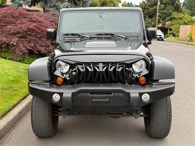 2013 Jeep Wrangler Unlimited Sahara   - Photo 4 - Portland, OR 97202