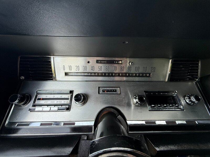 1967 Lincoln Continental - Photo 23 - Portland, OR 97202