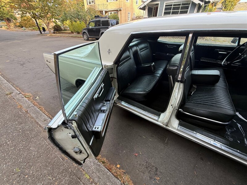 1967 Lincoln Continental - Photo 9 - Portland, OR 97202