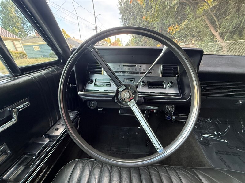 1967 Lincoln Continental - Photo 19 - Portland, OR 97202