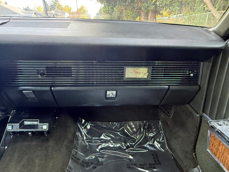 1967 Lincoln Continental - Photo 20 - Portland, OR 97202