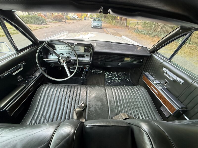 1967 Lincoln Continental - Photo 18 - Portland, OR 97202