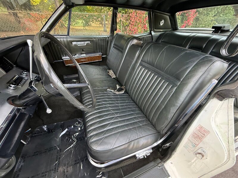 1967 Lincoln Continental - Photo 17 - Portland, OR 97202