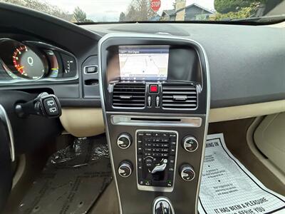 2014 Volvo XC60 T6   - Photo 18 - Portland, OR 97202