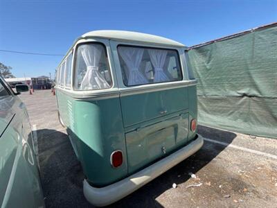 1970 Volkswagen Bus/Vanagon Type 2 Split Window   - Photo 4 - Portland, OR 97202