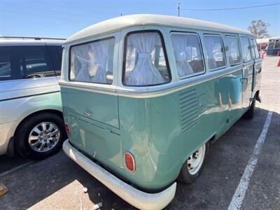 1970 Volkswagen Bus/Vanagon Type 2 Split Window   - Photo 3 - Portland, OR 97202