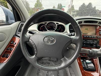 2006 Toyota Highlander Hybrid Limited   - Photo 23 - Portland, OR 97202