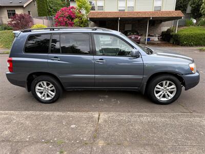 2006 Toyota Highlander Hybrid Limited   - Photo 7 - Portland, OR 97202