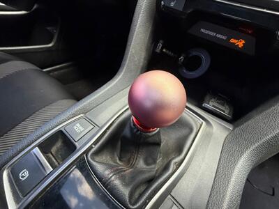 2017 Honda Civic Si   - Photo 20 - Portland, OR 97202