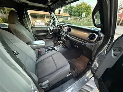 2020 Jeep Wrangler Unlimited Sport S   - Photo 9 - Portland, OR 97202