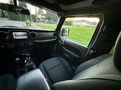 2020 Jeep Wrangler Unlimited Sport S   - Photo 15 - Portland, OR 97202