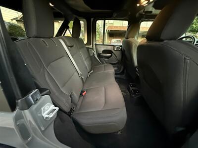 2020 Jeep Wrangler Unlimited Sport S   - Photo 11 - Portland, OR 97202