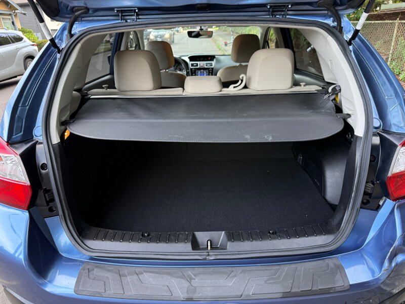 2017 Subaru Crosstrek 2.0i Premium - Photo 8 - Portland, OR 97202