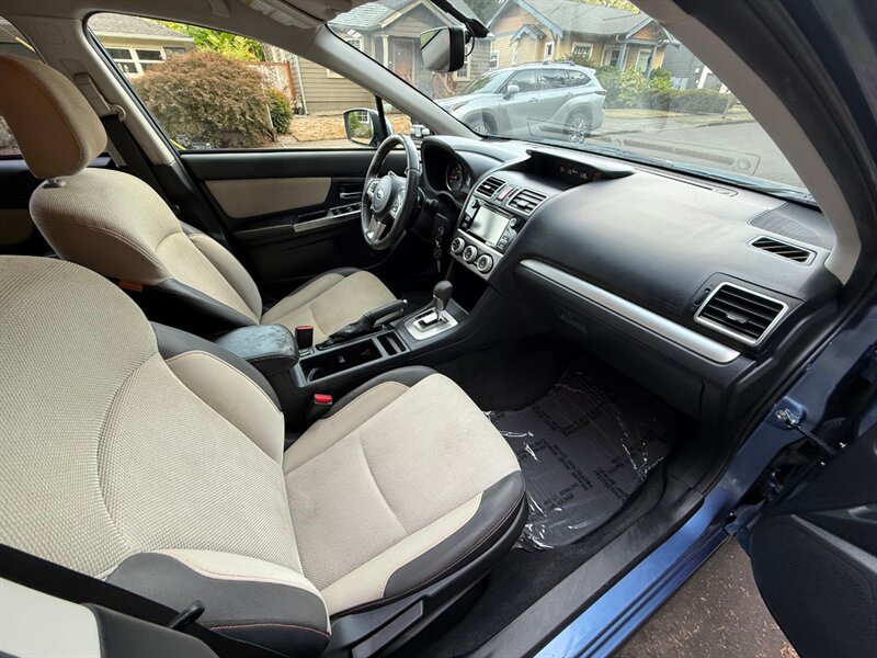 2017 Subaru Crosstrek 2.0i Premium - Photo 11 - Portland, OR 97202